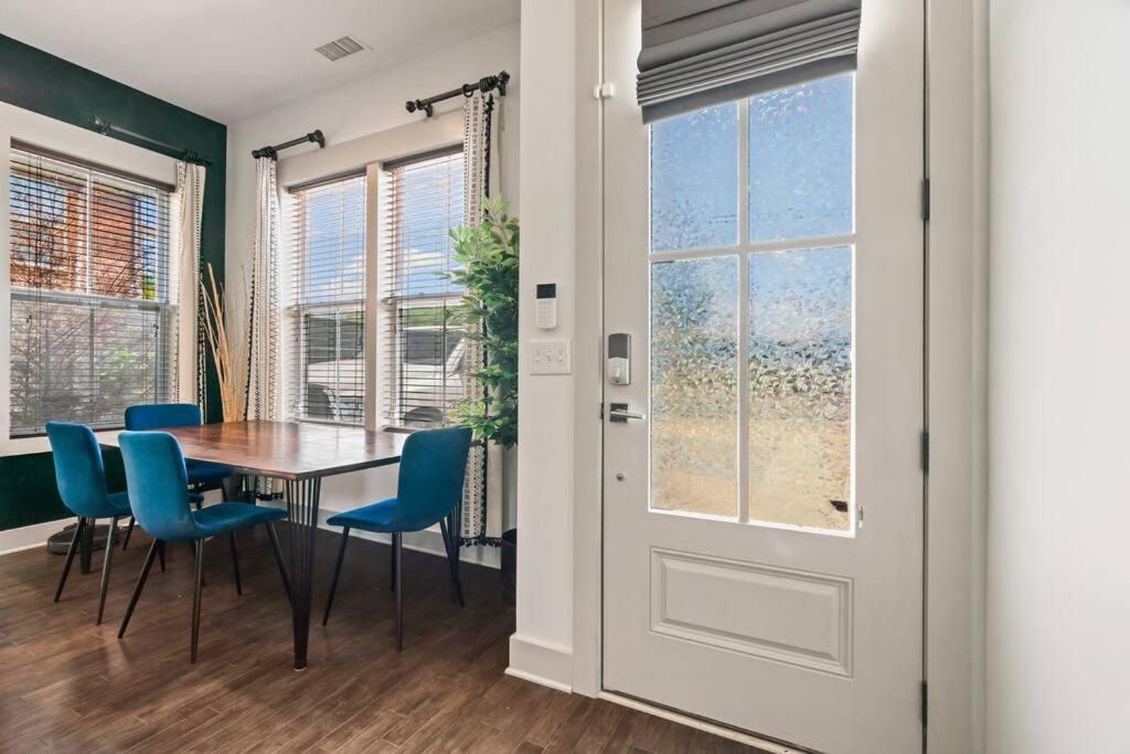 King Bed, Balcony, Covered Patio & Firepit! 8 Minutes From Broadway Nashville Extérieur photo