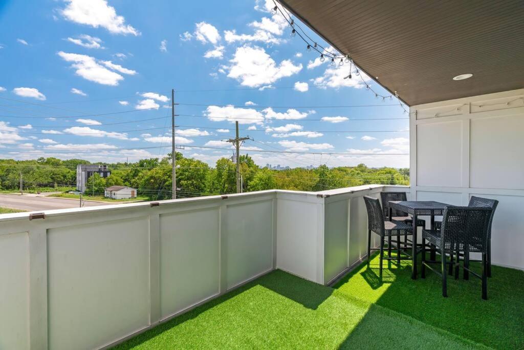 King Bed, Balcony, Covered Patio & Firepit! 8 Minutes From Broadway Nashville Extérieur photo